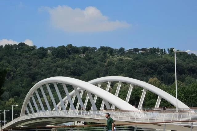 Музыкальный мост в Риме Музыкальный мост в Риме